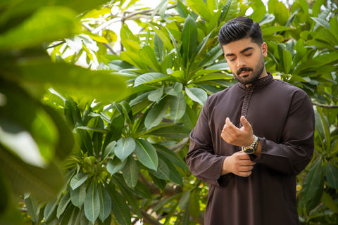 Latest Maroon Design Shalwar Kameez Pakistan