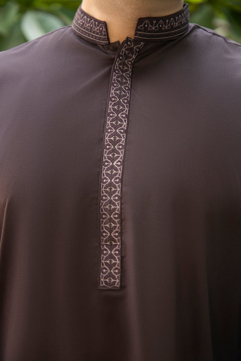 Latest Maroon Design Shalwar Kameez Pakistan
