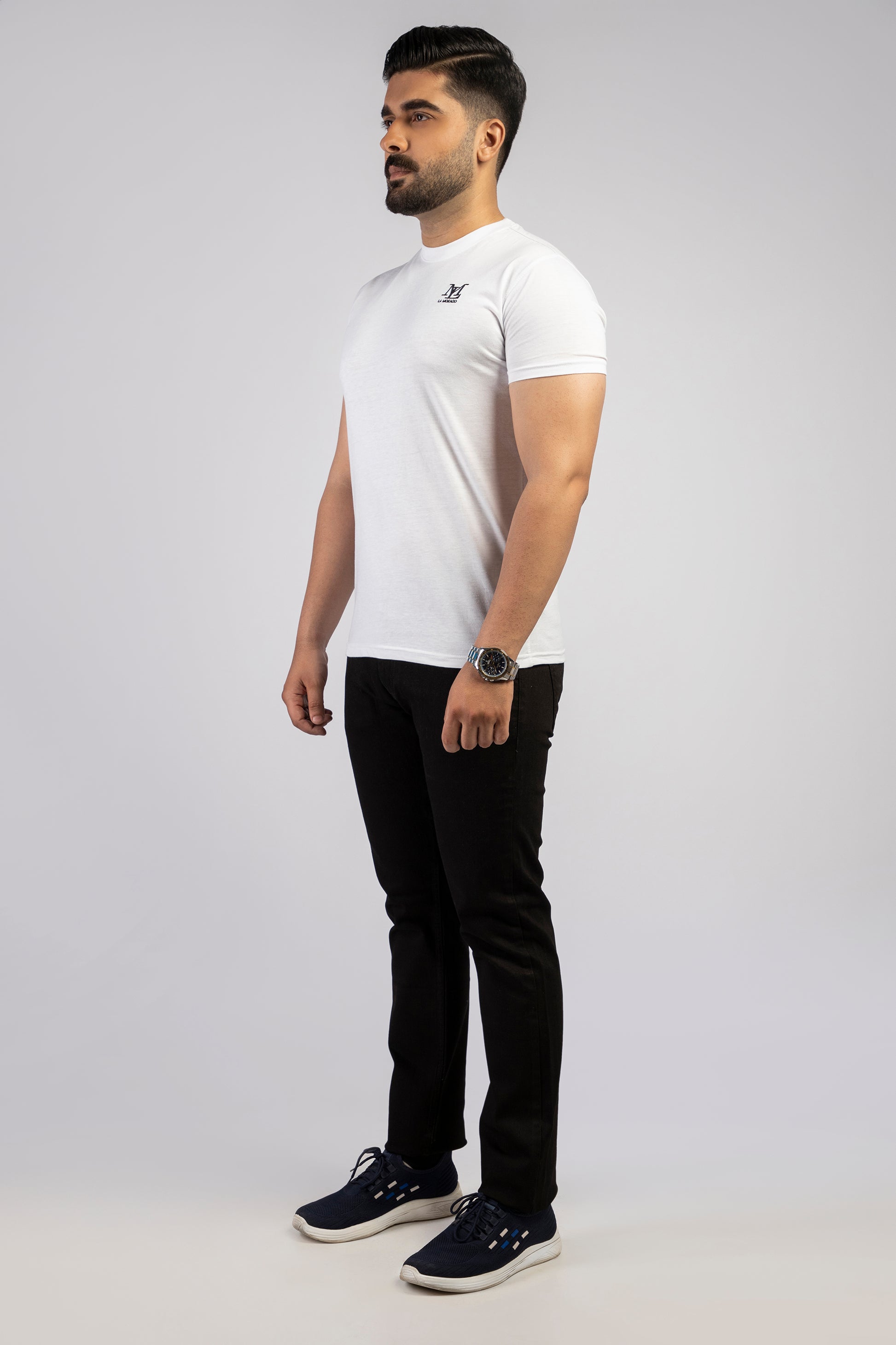 Latest White Round Neck Plan t-shirt Pakistan