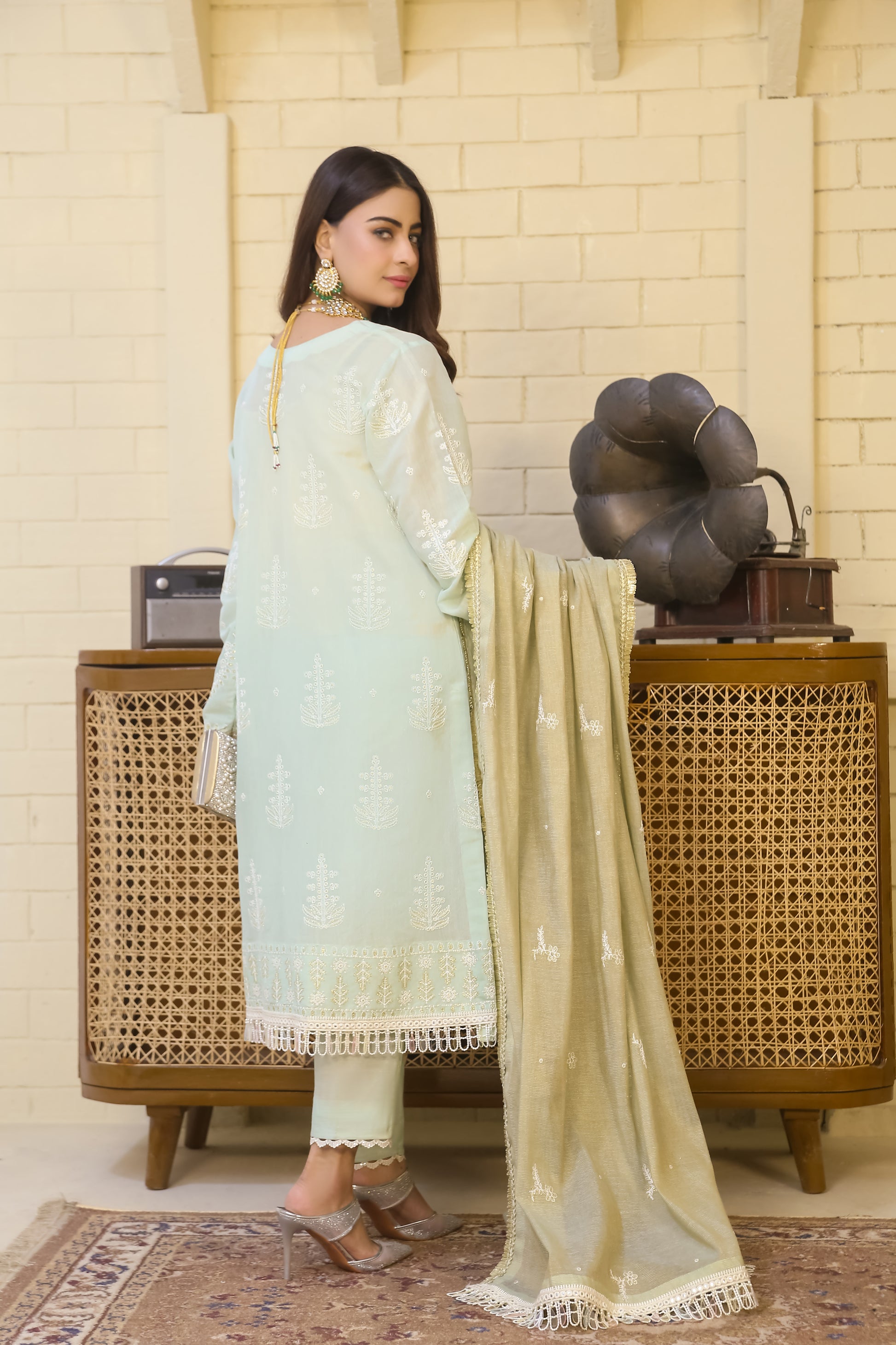 Woman in mint green Saadia Ahmed LWSU-25FE307 Embroidered Messuri outfit with matching dupatta