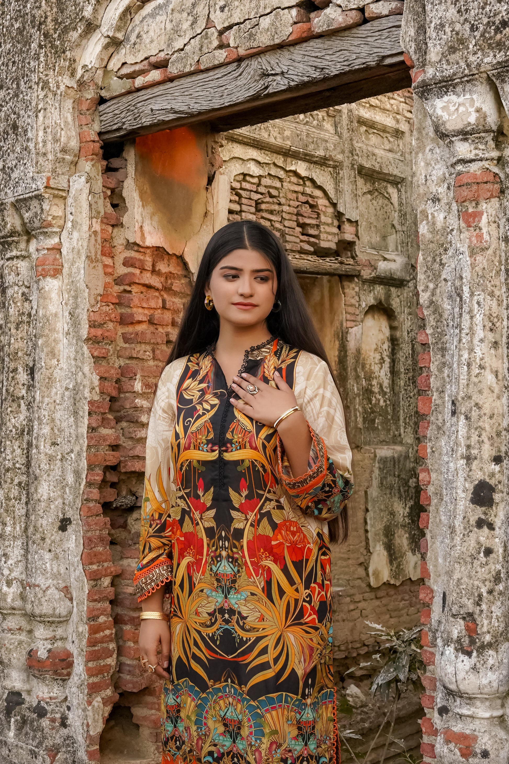 Saadia Ahmed LWSU-25P204 2-Pcs Printed Lawn Outfit with Vibrant Floral Patterns