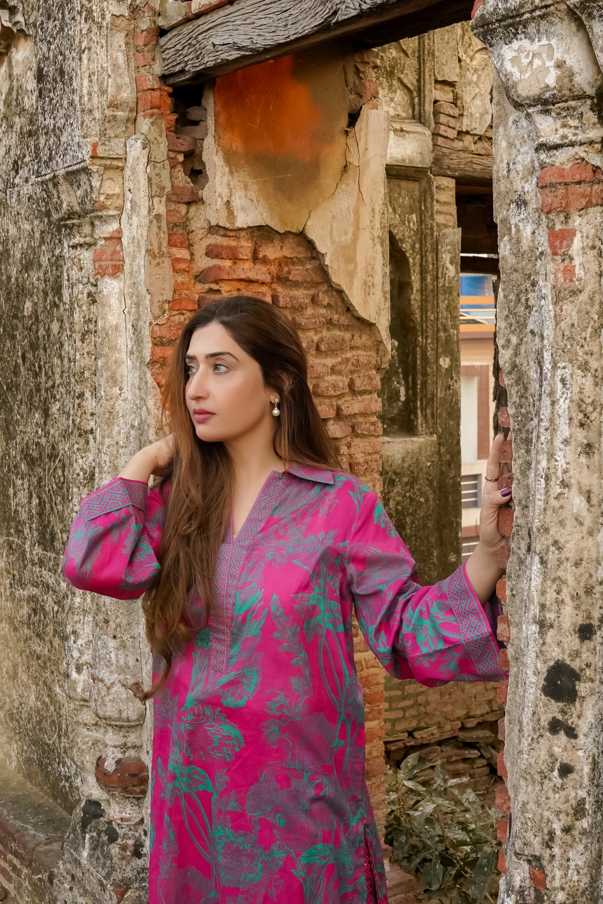 Saadia Ahmed LWSU-25P205 2-Pcs Printed Lawn Dress in Floral Design with Elegant Sleeves