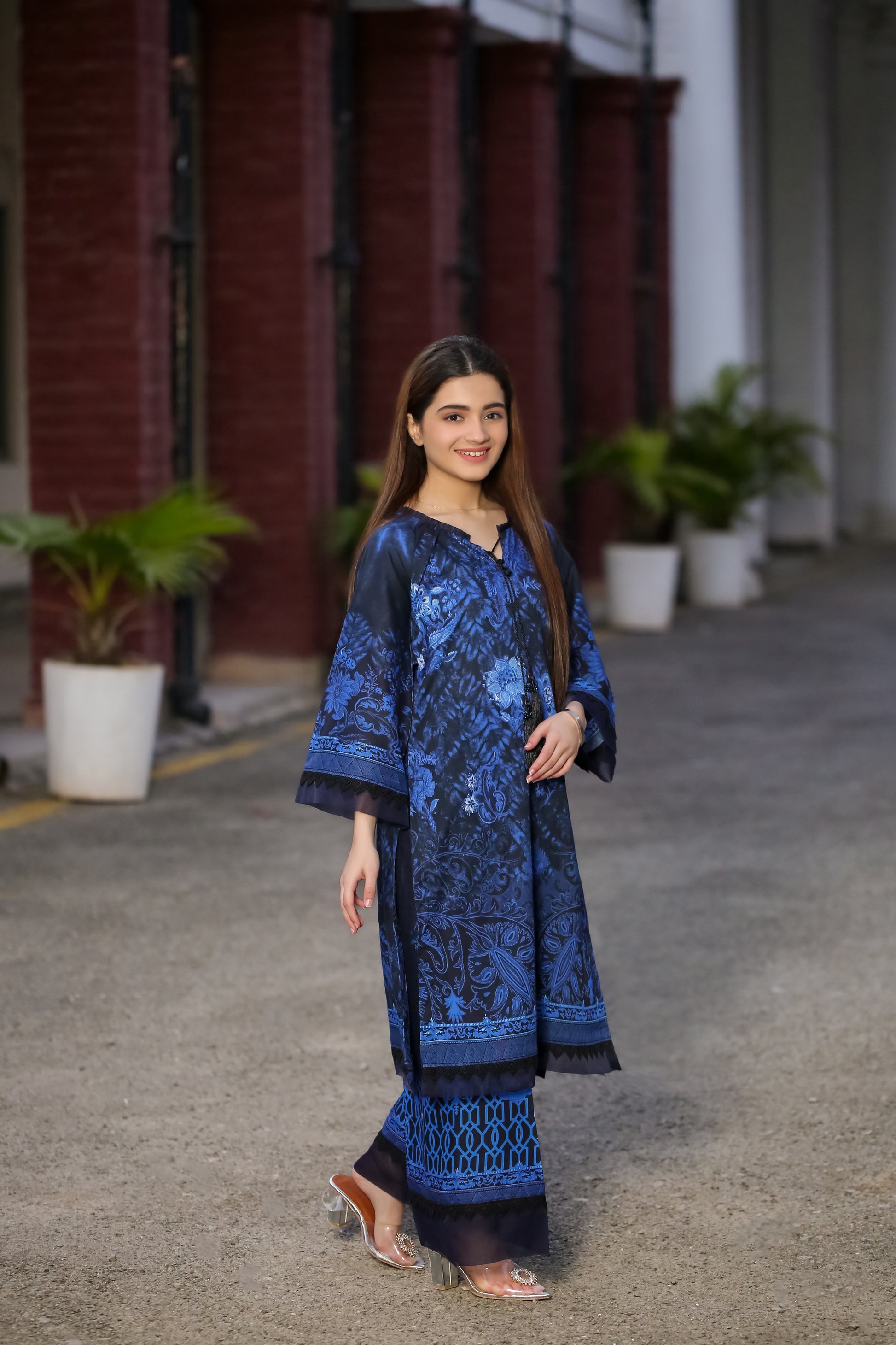 Saadia Ahmed LWSU-25P206 2-Pcs Printed Lawn Outfit in Blue with Elegant Floral Design