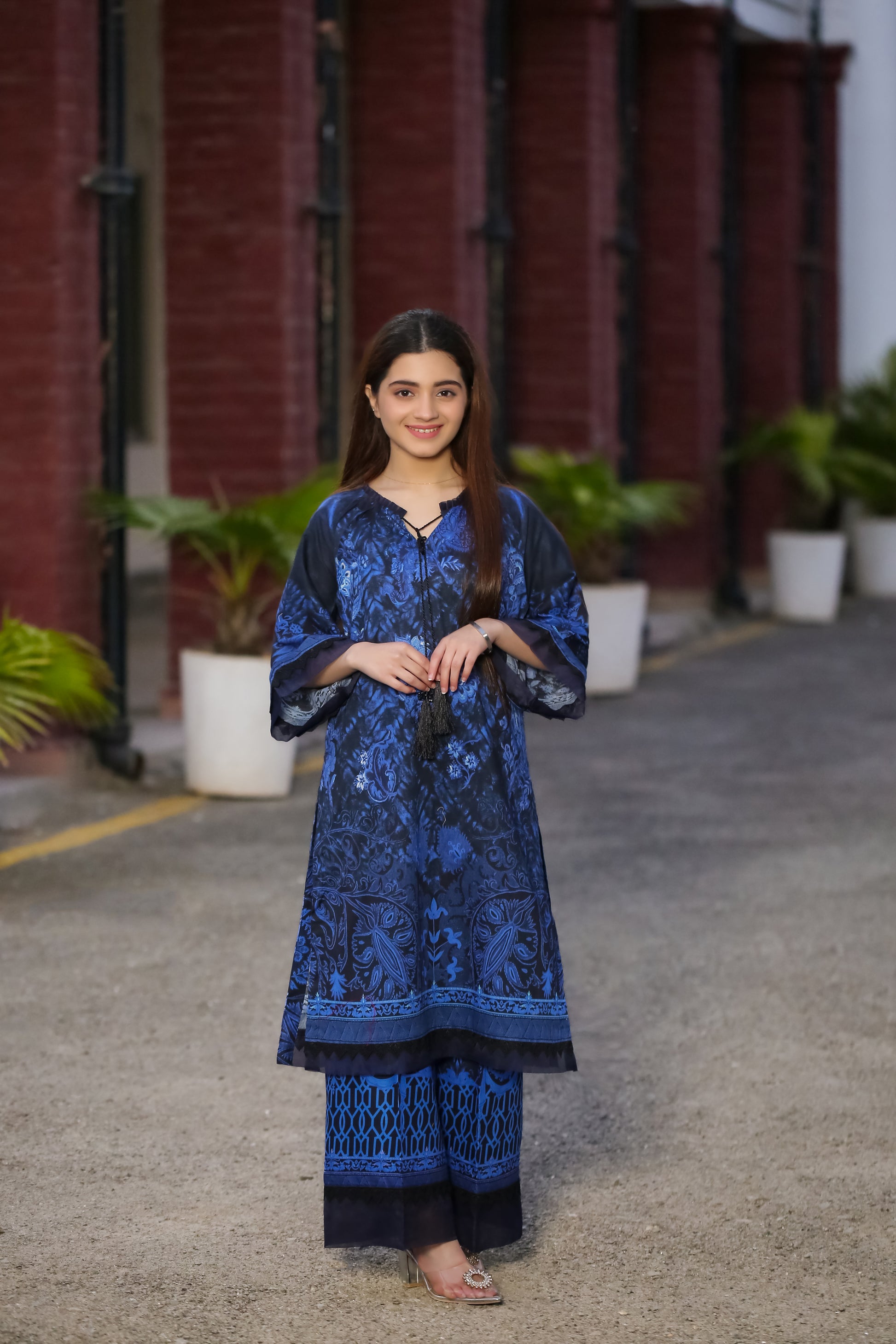 Saadia Ahmed LWSU-25P206 2-Pcs Printed Lawn Outfit in Elegant Blue Design, Perfect for Casual Wear