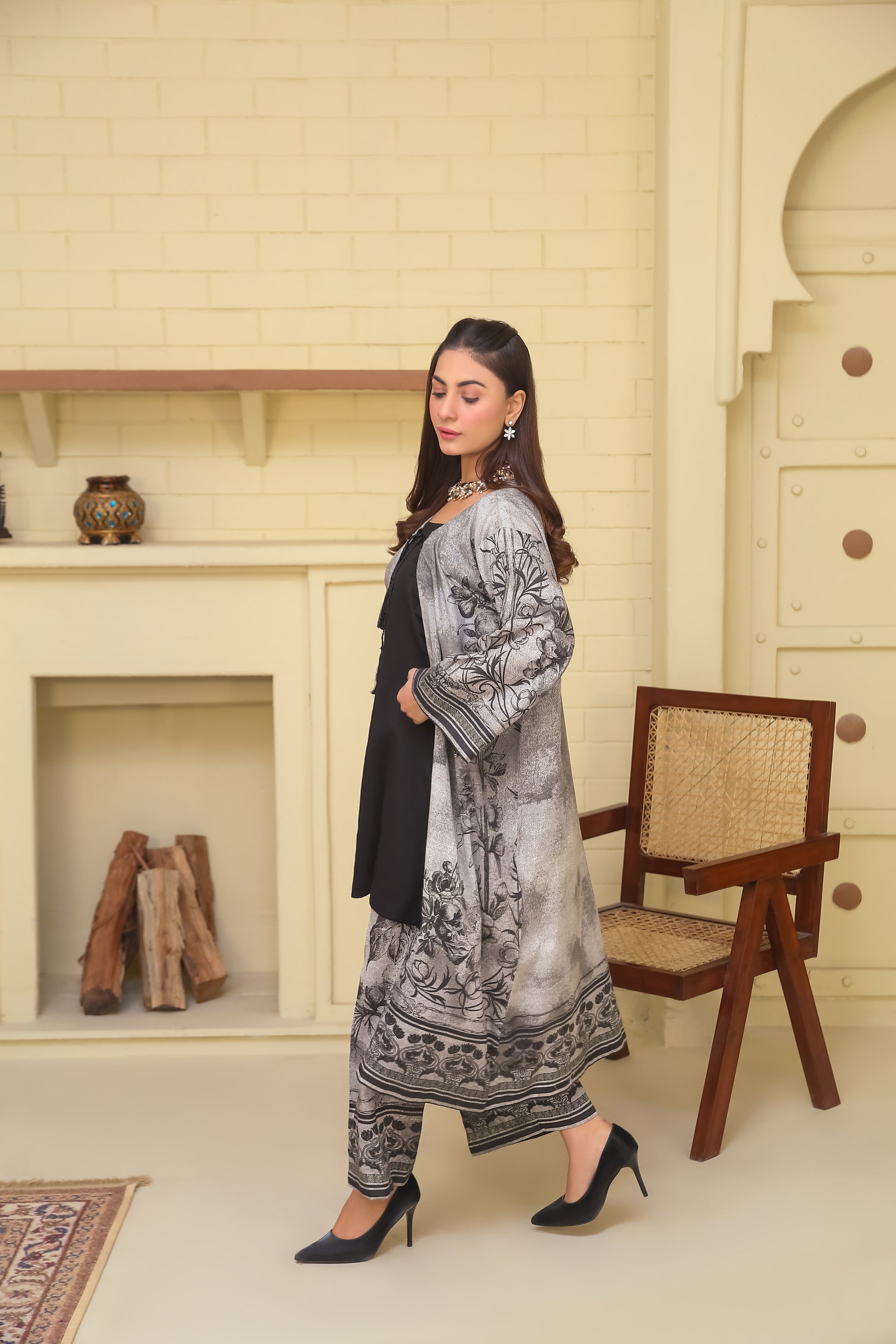 Saadia Ahmed LWSU-25P207 2-Pcs Printed Lawn outfit featuring elegant black and gray designs