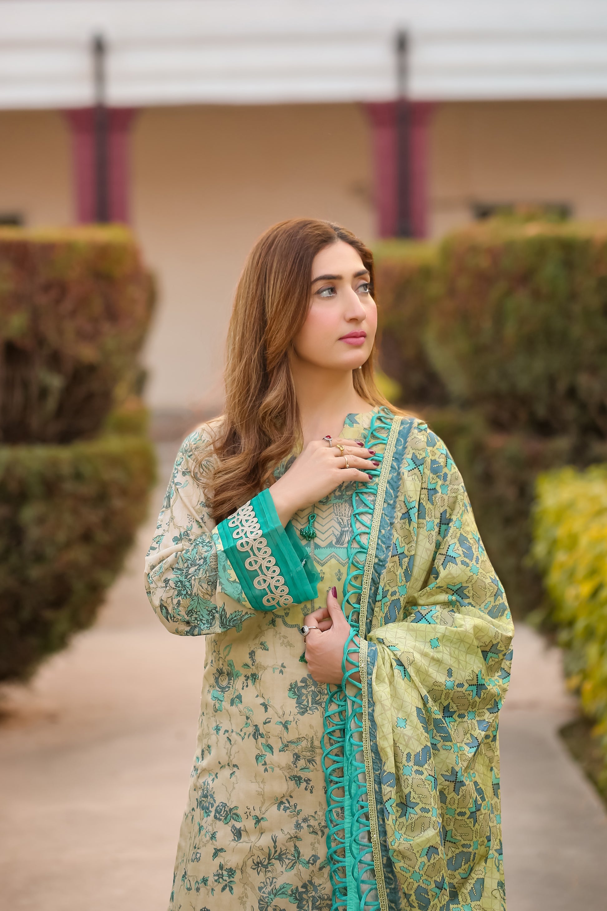 Saadia Ahmed LWSU-25P306 3-Pcs Printed Lawn Set with Elegant Floral Design in Soft Colors