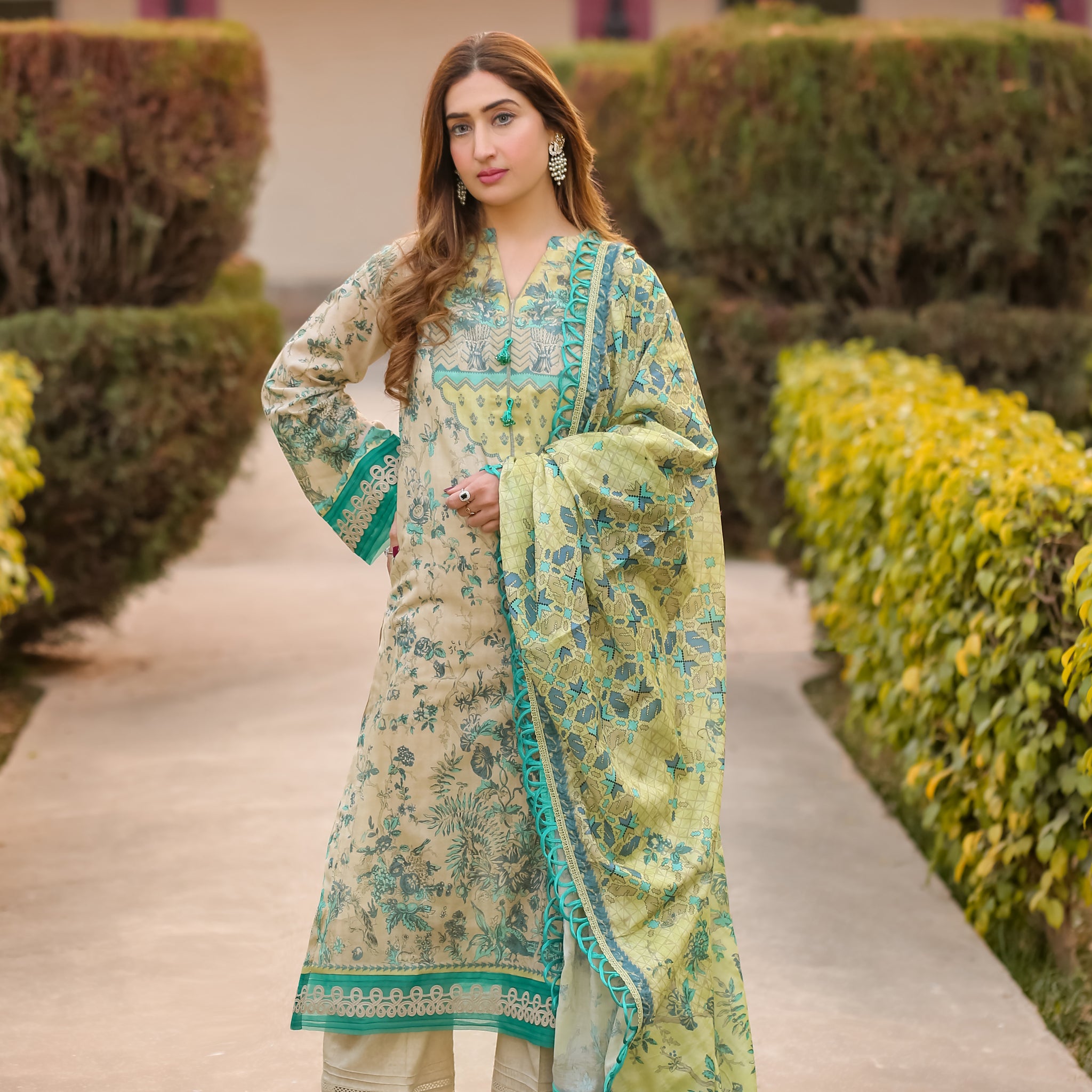 Saadia Ahmed LWSU-25P306 3-Pcs Printed Lawn in beige and green, featuring intricate floral patterns and matching dupatta
